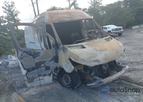 2022 Mercedes-Benz Sprinter 2500 High Roof V6 from USA, damaged, VIN W1Y4EDHY3NT105105